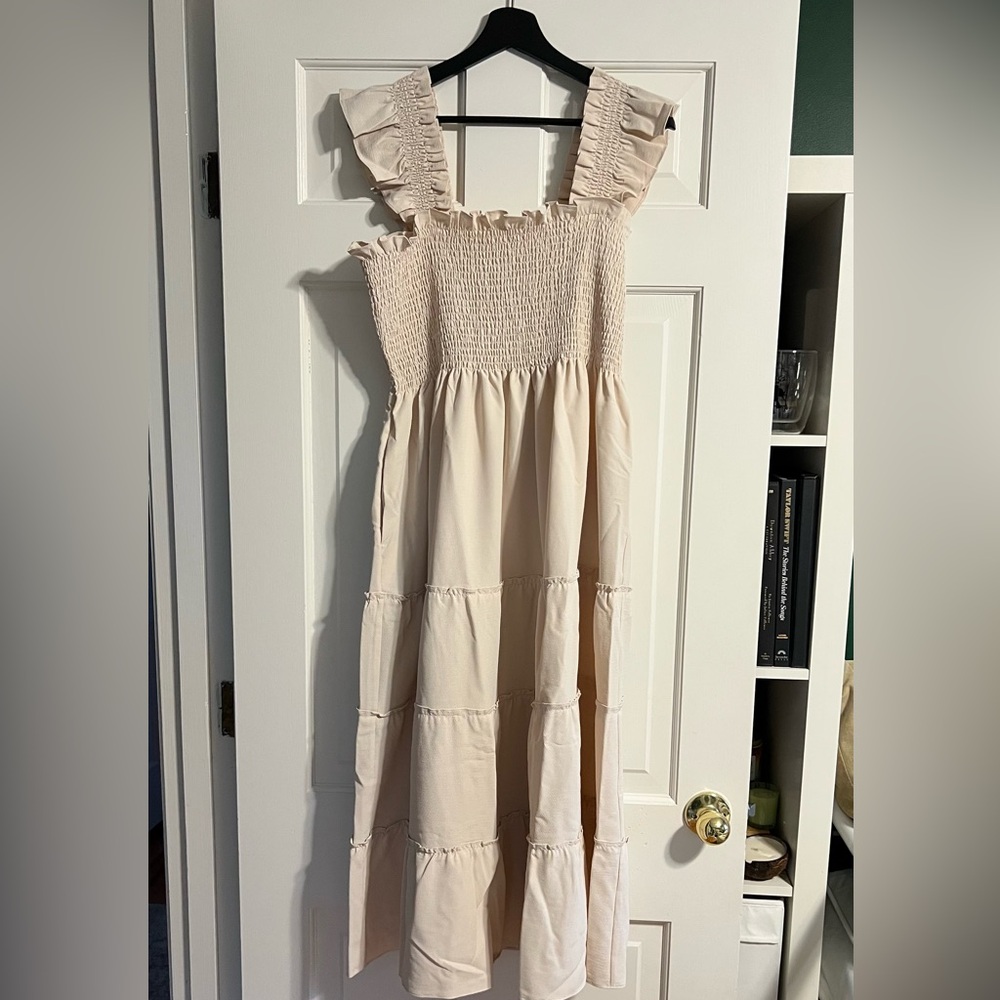 NWT Hill House Ellie Nap Dress - Sand Crepe